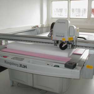 Schaumzuschnitt auf dem CNC Plotter