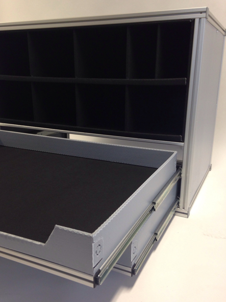 line feeding Shelf
